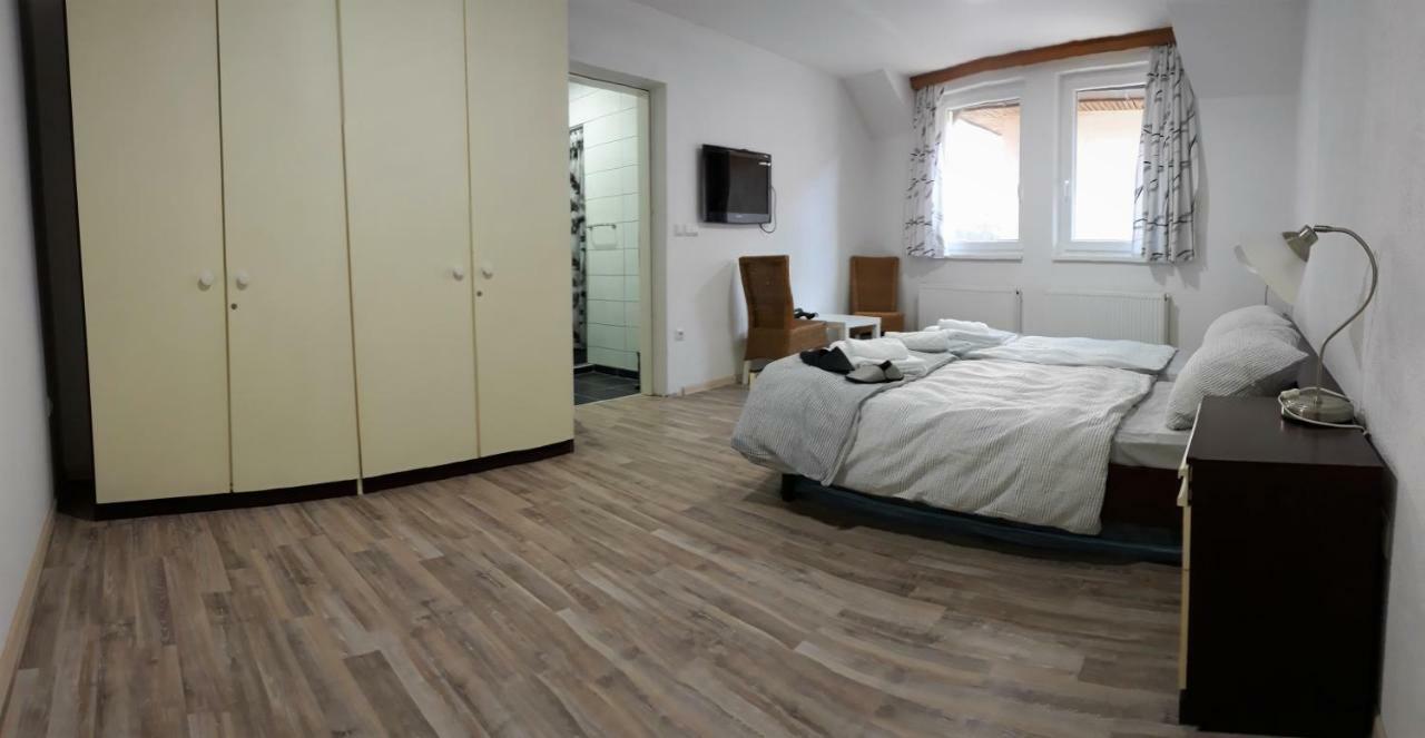 Apartments&Rooms Mido Visoko Eksteriør billede