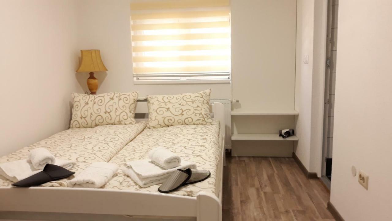 Apartments&Rooms Mido Visoko Eksteriør billede
