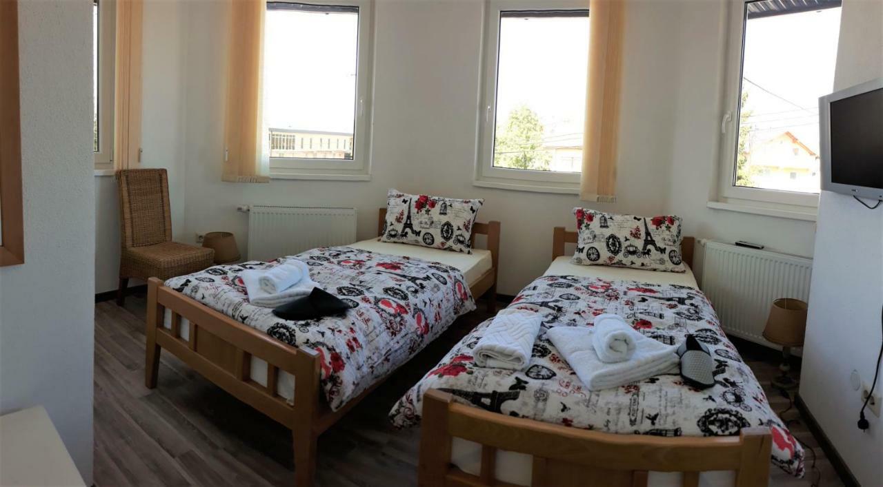 Apartments&Rooms Mido Visoko Eksteriør billede
